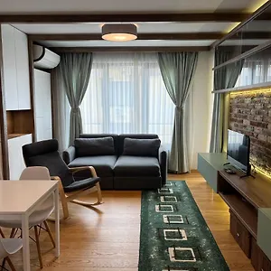 https://nikos-deluxe-apartment.sofiahotelsbg.com